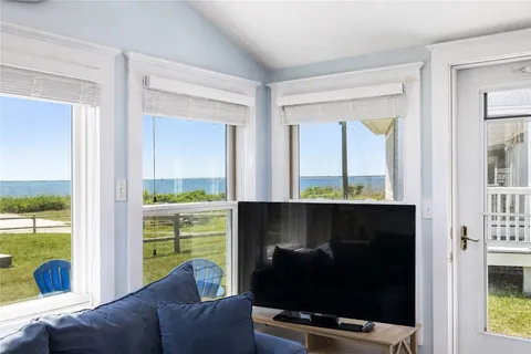 $1,200,000 | 11 Woodruff Street, Narragansett, RI 02882