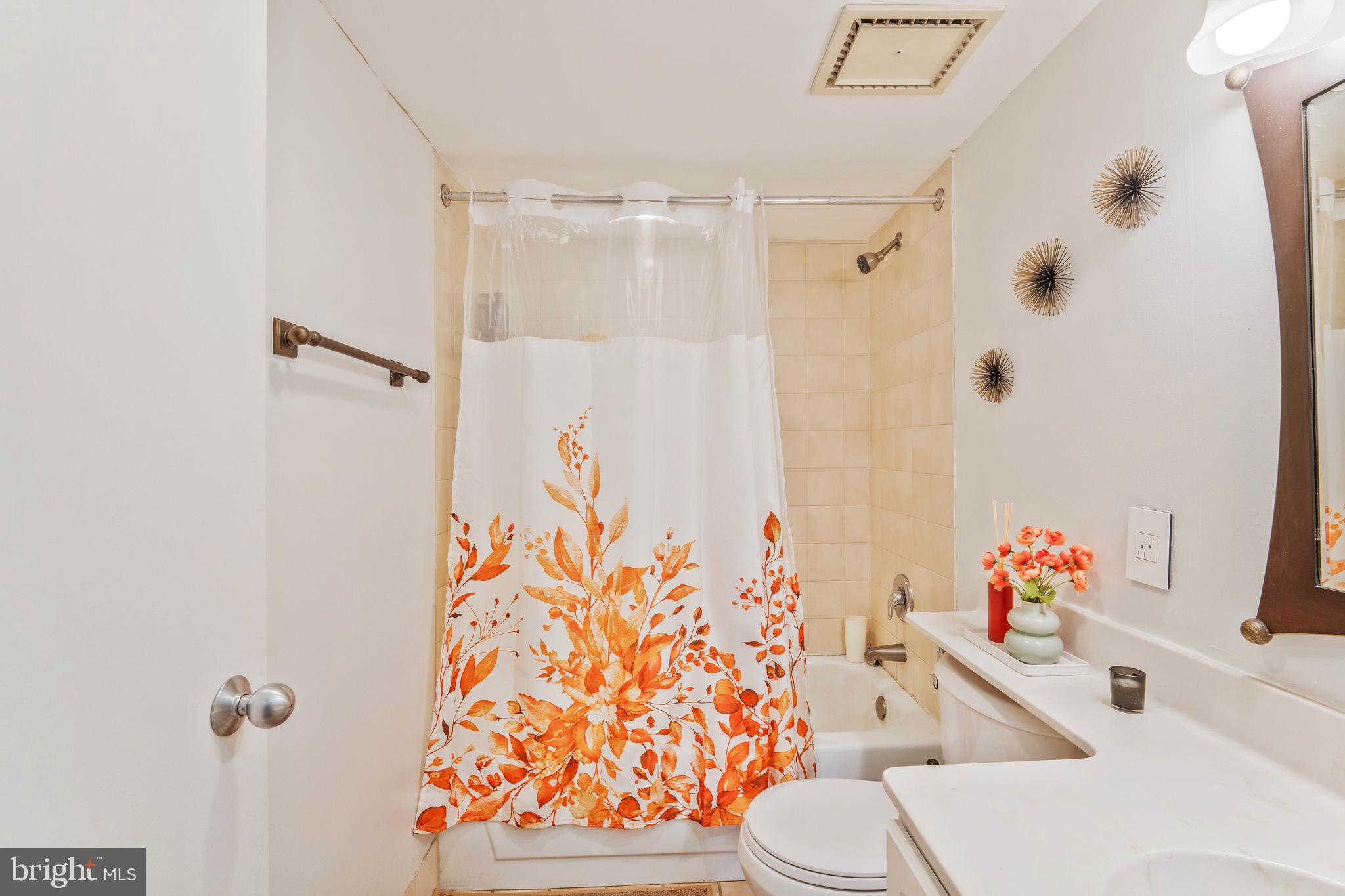 1808 Old Meadow Road, Unit 612 McLean, VA 22102 - Photo 11 of 23