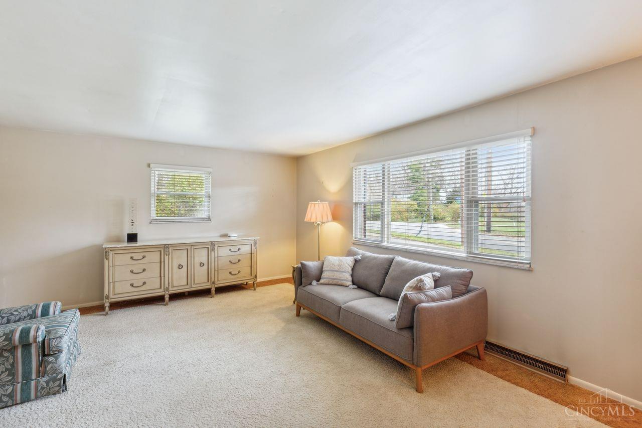 103 Riddle Road Woodlawn, OH 45215 - Photo 14 of 36 Gallery Image 14