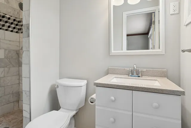 $3,000 | 1902 North Washington Street, Wheaton, IL 60187