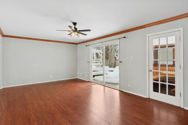 $3,000 | 1902 North Washington Street, Wheaton, IL 60187