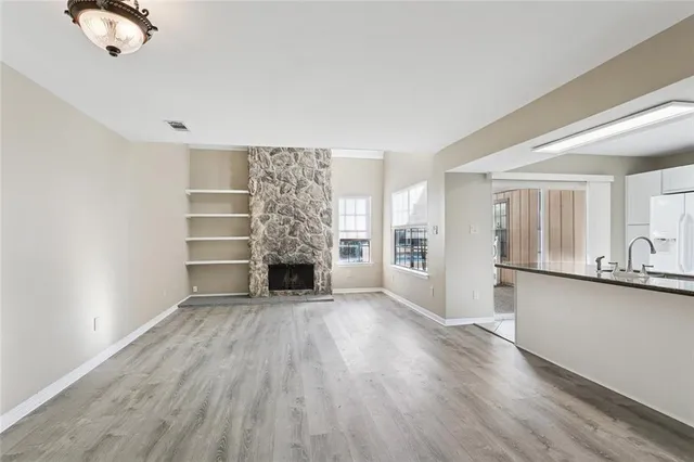 $155,000 | 4135 Loire Drive, Unit B, Kenner, LA 70065