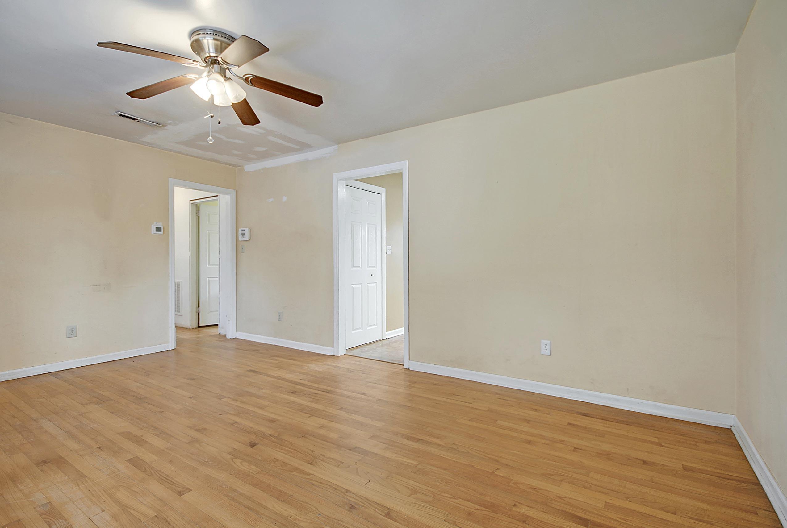 2916 Otranto Road North Charleston, SC 29406 - Photo 8 of 29 CREM_2916 Otranto_031