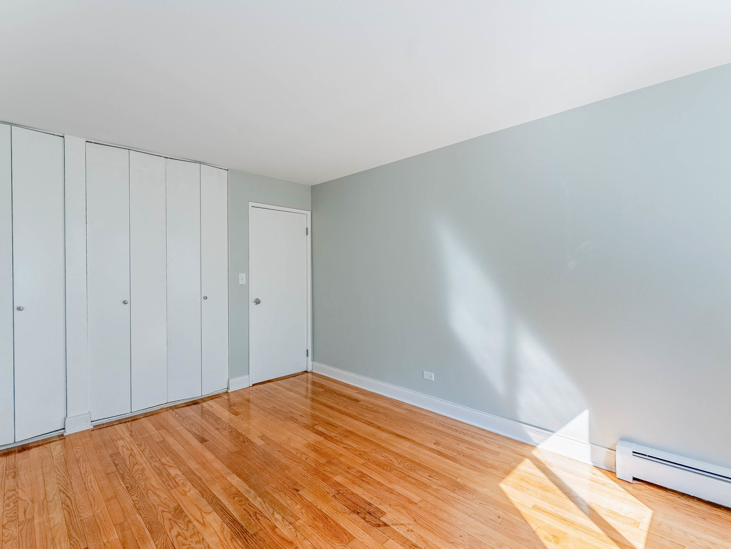 6500 North Ridge Boulevard, Unit 4E Chicago, IL 60626 - Photo 10 of 17 a view of empty room