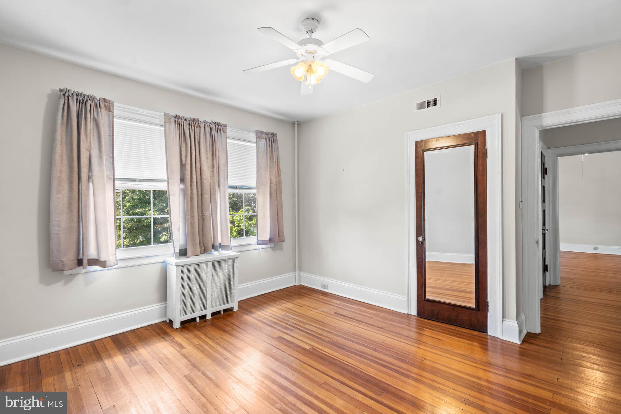 3933 Canterbury Road Baltimore, MD 21218 - Photo 36 of 60