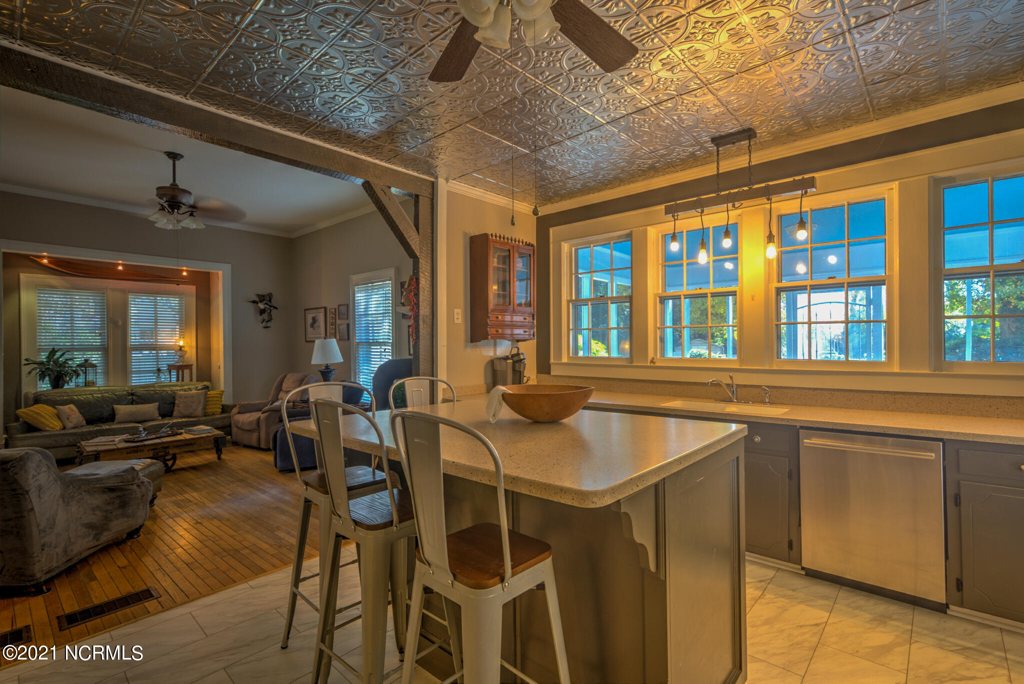 1020 Fayetteville Road Rockingham, NC 28379 - Photo 30 of 85 eat in kitchen