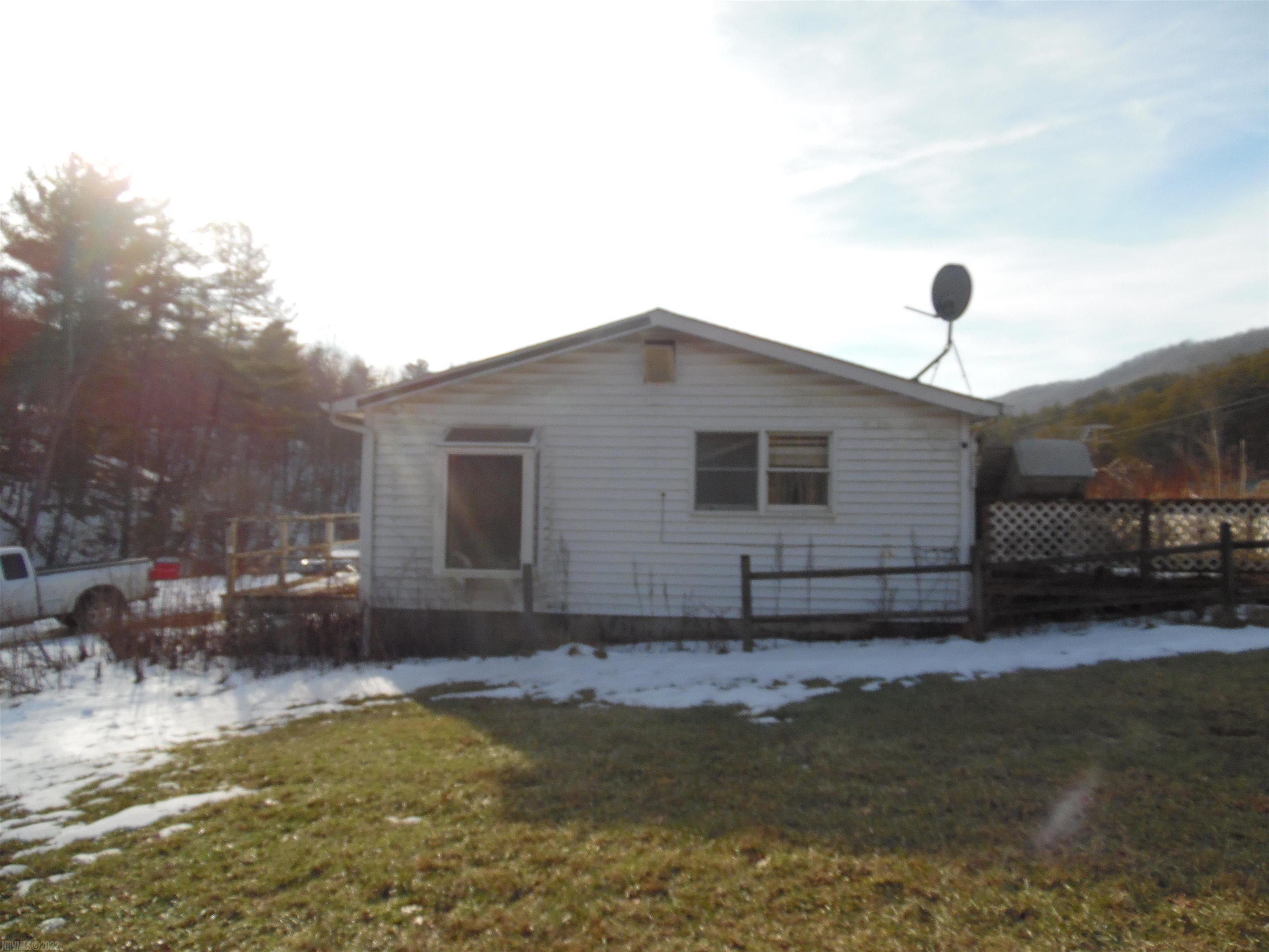 5236 Norris Run Road Blacksburg, VA 24060 - Photo 4 of 6 Gallery Image 4