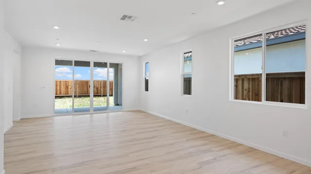 $512,950 | 1078 Camomile Drive, Plumas Lake, CA 95961