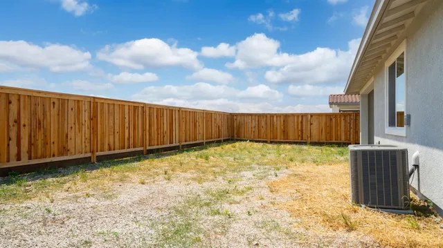 $512,950 | 1078 Camomile Drive, Plumas Lake, CA 95961