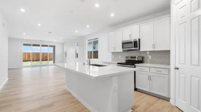 $512,950 | 1078 Camomile Drive, Plumas Lake, CA 95961