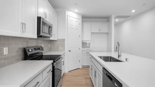 $512,950 | 1078 Camomile Drive, Plumas Lake, CA 95961