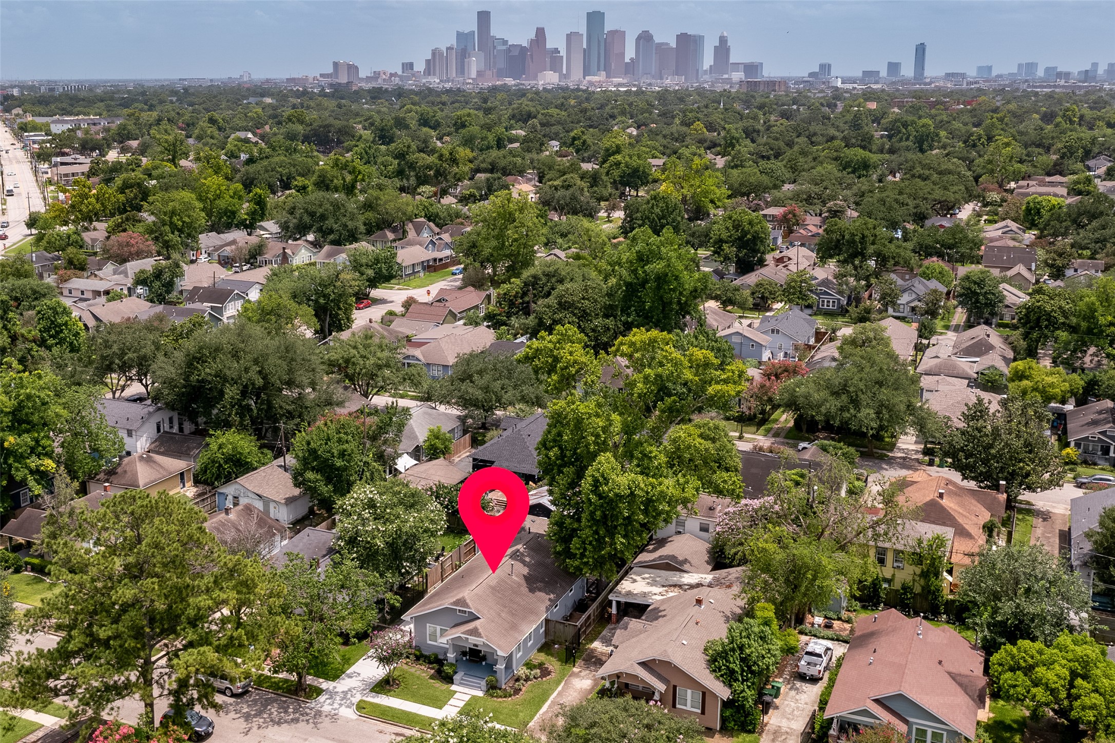 1120 Winston Street Houston, TX 77009 - Photo 31 of 35 This home is conveniently located near parks, hike and bike trails, restaurants, grocery stores, coffee shops, and many other everyday amenities.