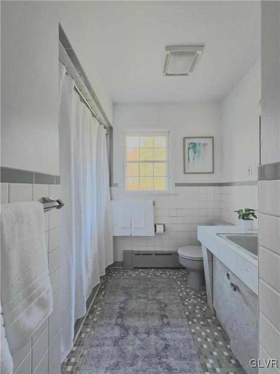 3455 Kipling Circle Bethlehem, PA 18017 - Photo 20 of 30 Full Bathroom