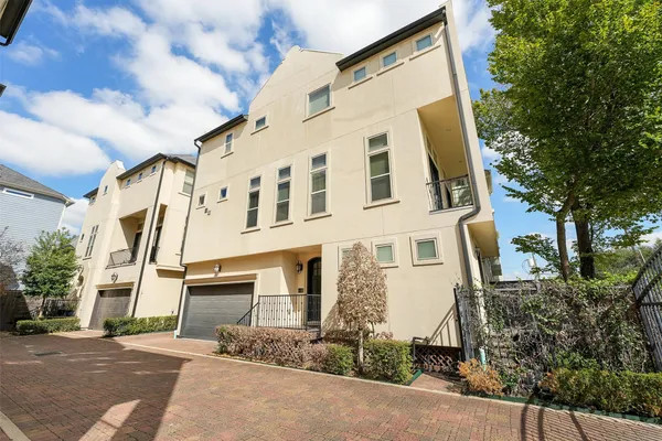 $3,300 | 5612 Kiam Street, Houston, TX 77007