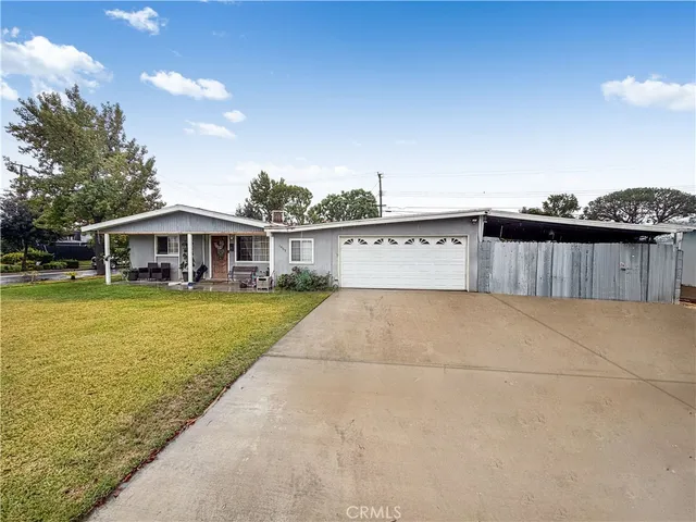 a view of house with outdoor space