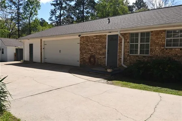$245,000 | 184 Woodcliff Circle, Pineville, LA 71360