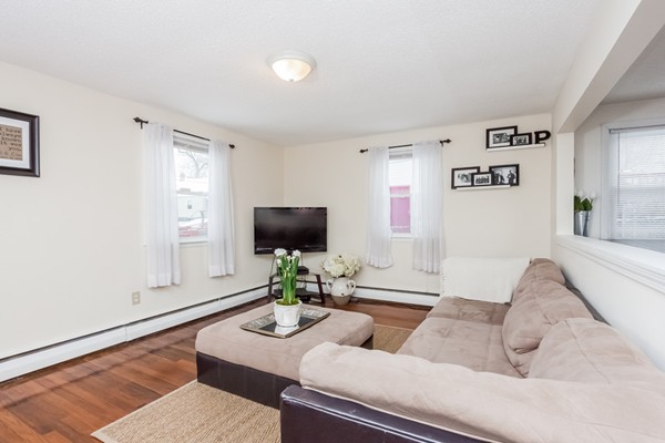 259 Draper Street Springfield, MA 01108 - Photo 8 of 27