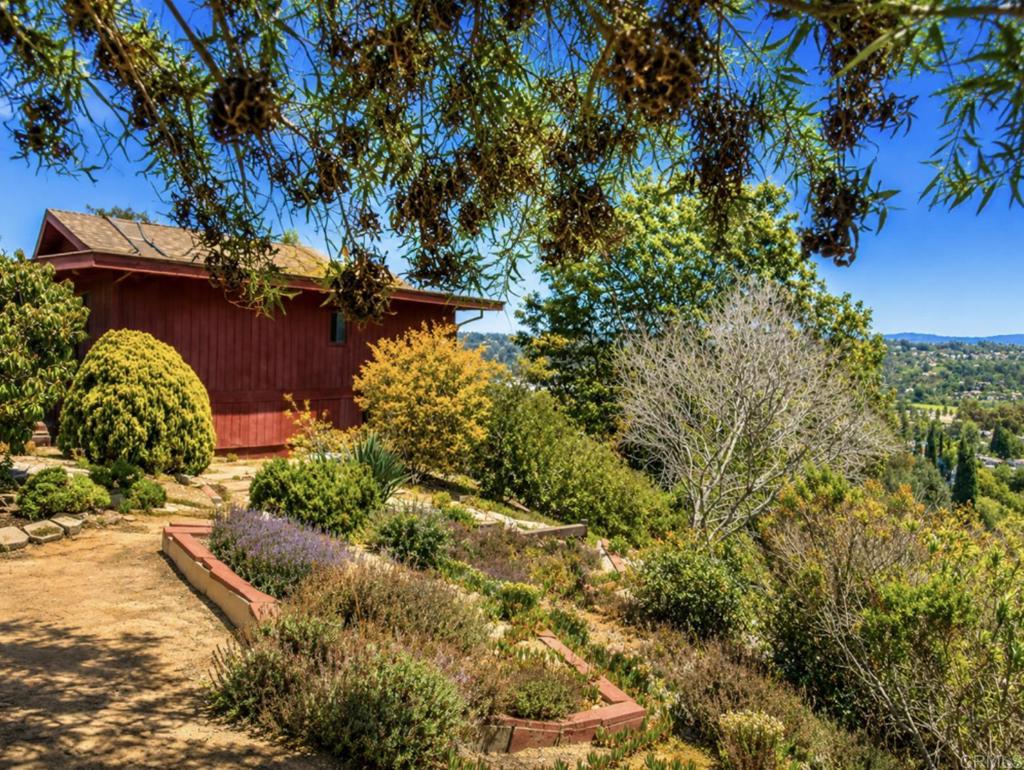 2115 Encinitas Boulevard Encinitas, CA 92024 - Photo 3 of 35 Gallery Image 3