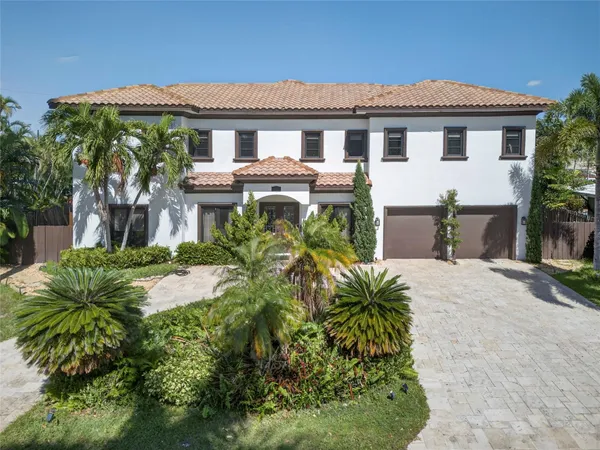 $10,500 | 2211 Northeast 43rd Street, Lighthouse Point, FL 33064