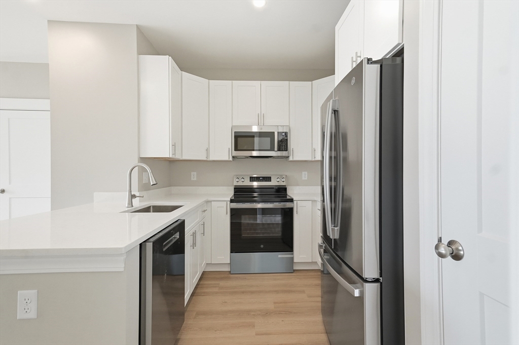 8 Vine Street, Unit 4 Haverhill, MA 01830 - Photo 11 of 21