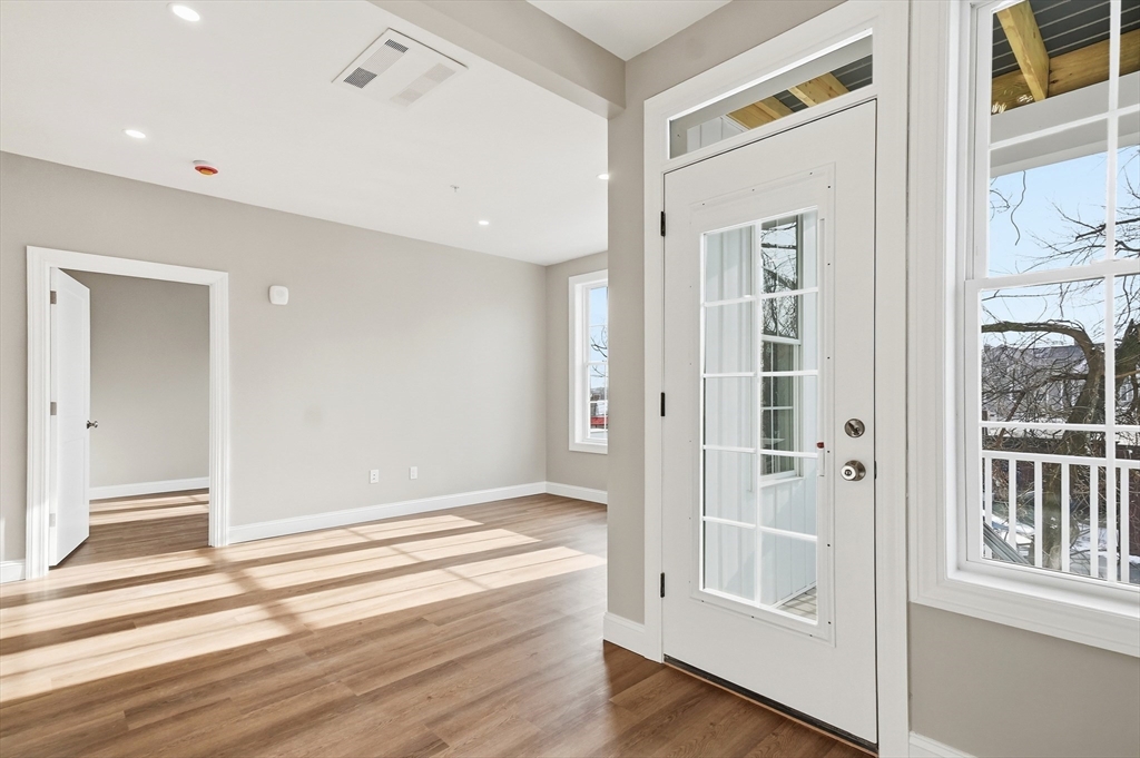 8 Vine Street, Unit 4 Haverhill, MA 01830 - Photo 8 of 21