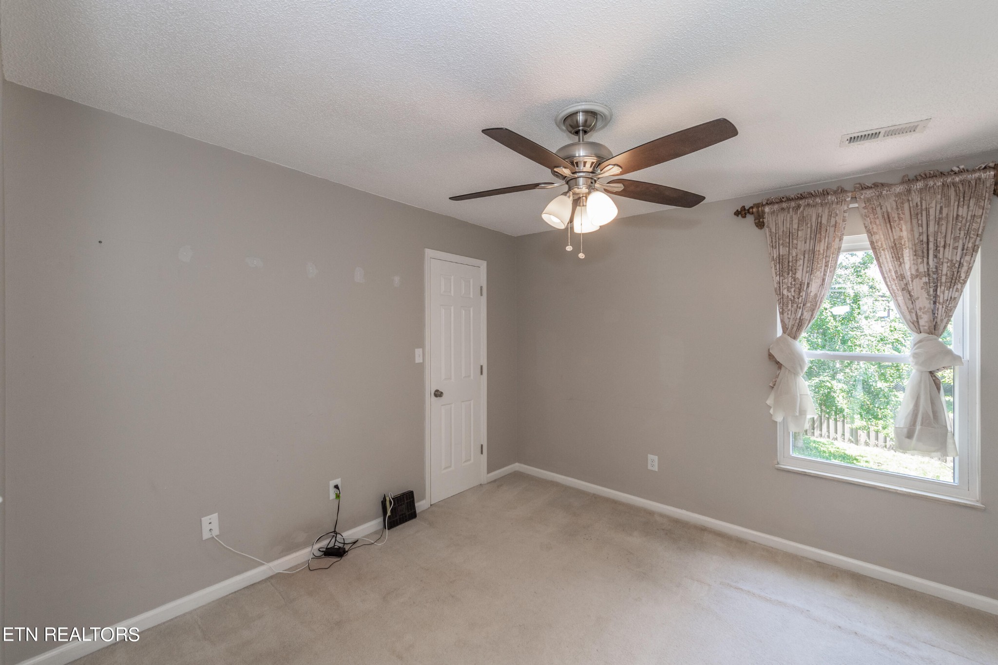 1404 Wenlock Road Knoxville, TN 37922 - Photo 30 of 41 Gallery Image 30