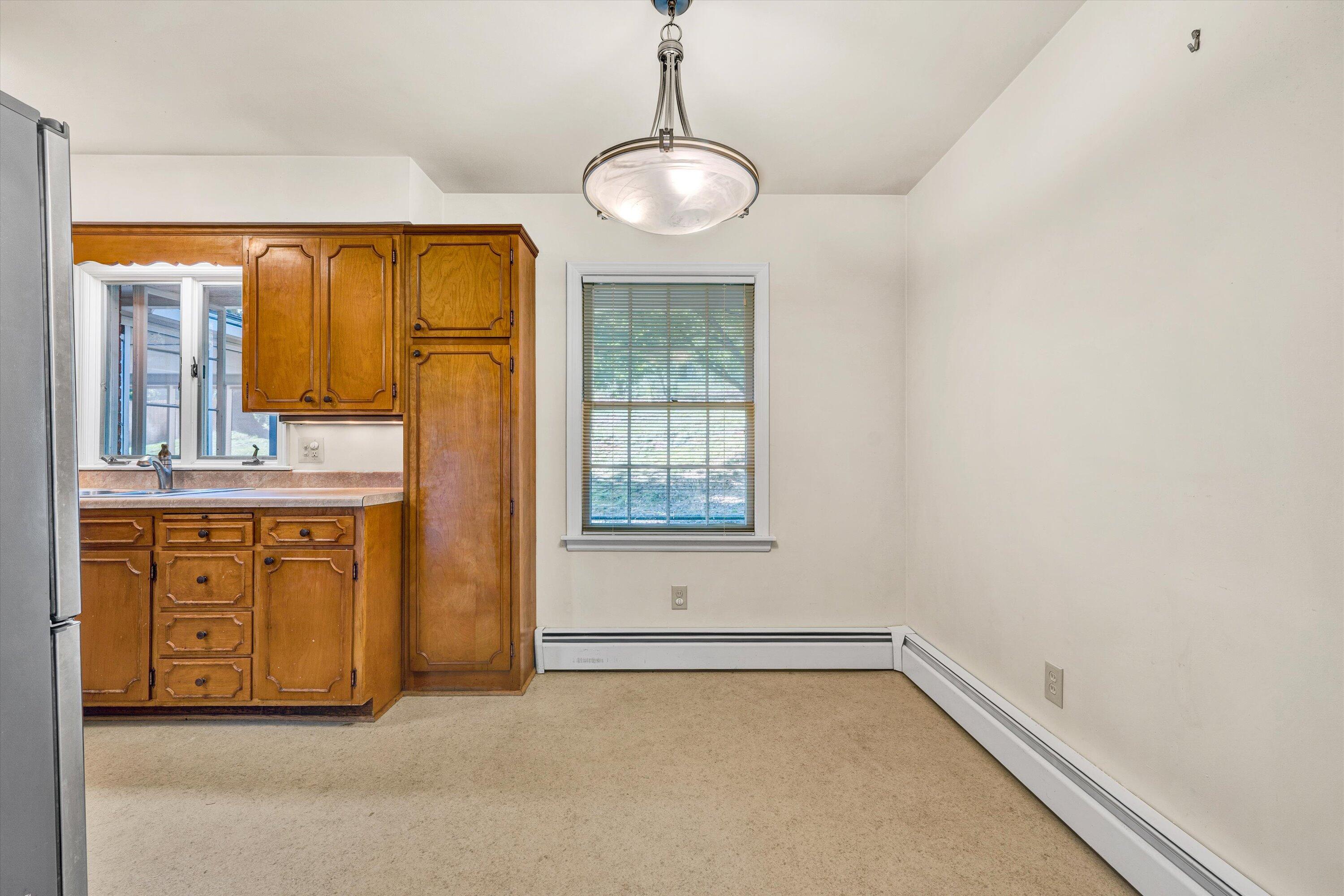 3008 Lofton Road Roanoke, VA 24018 - Photo 22 of 52 a view of an empty room with a window