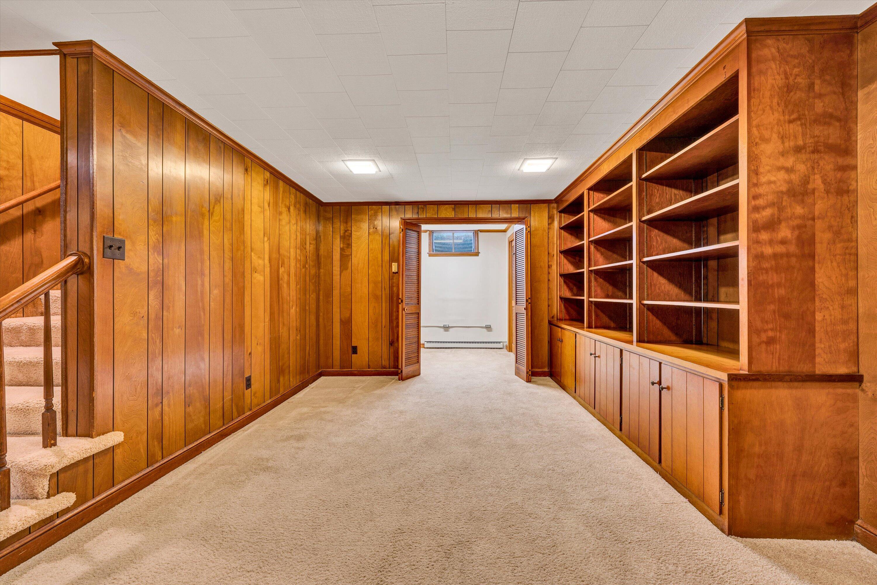 3008 Lofton Road Roanoke, VA 24018 - Photo 33 of 52 a view of an entryway
