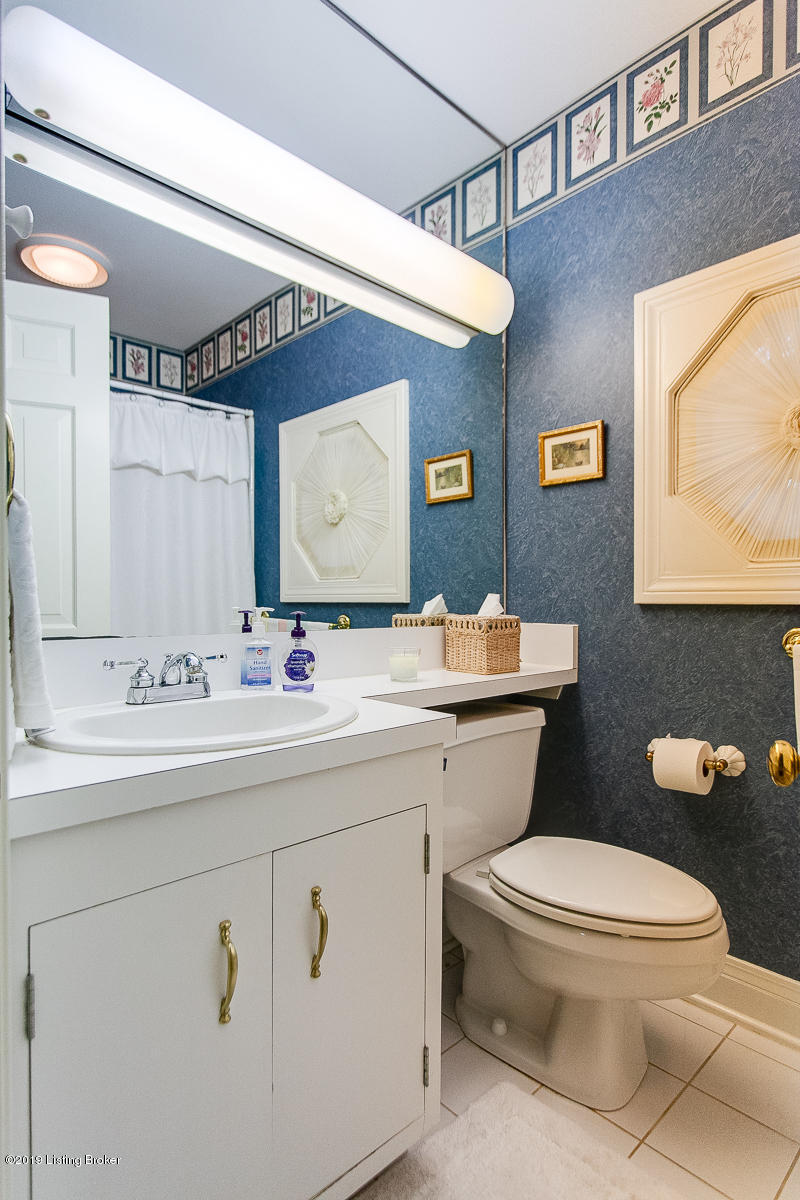 4411 Signal Hill Road Louisville, KY 40207 - Photo 27 of 48 4411 Signal Hill Rd-27