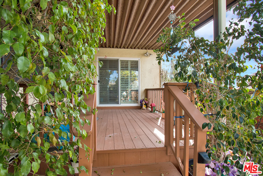 739 East Fairmount Road Burbank, CA 91501 - Photo 13 of 14