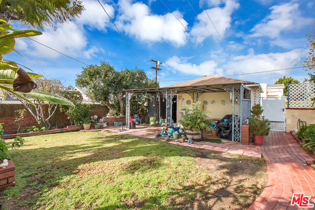 739 East Fairmount Road Burbank, CA 91501 - Photo 14 of 14