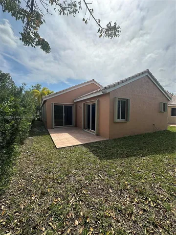 front view of house with a yard
