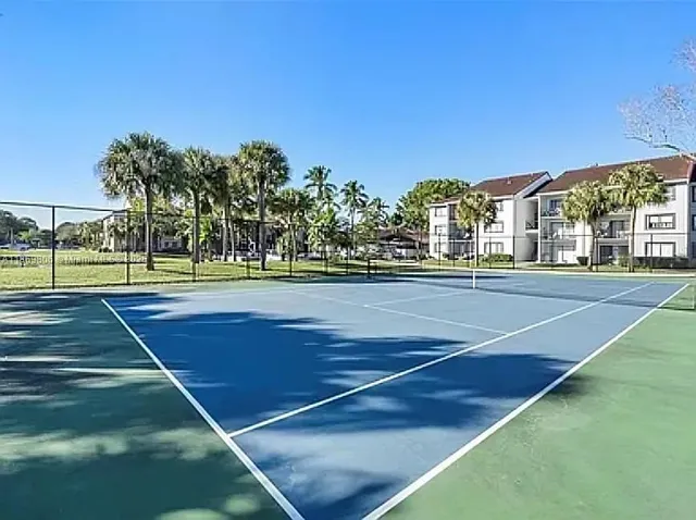 a view of a tennis court