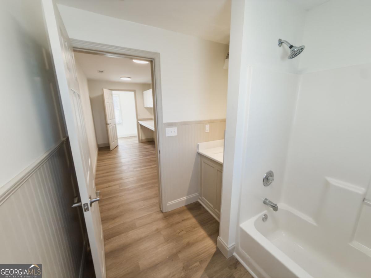 5885 Val Del Road Hahira, GA 31632 - Photo 21 of 27