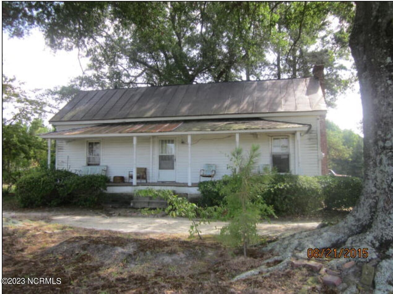 5434 East Blalock Road Wilson, NC 27893 - Photo 2 of 2 Major Fixer-Upper.