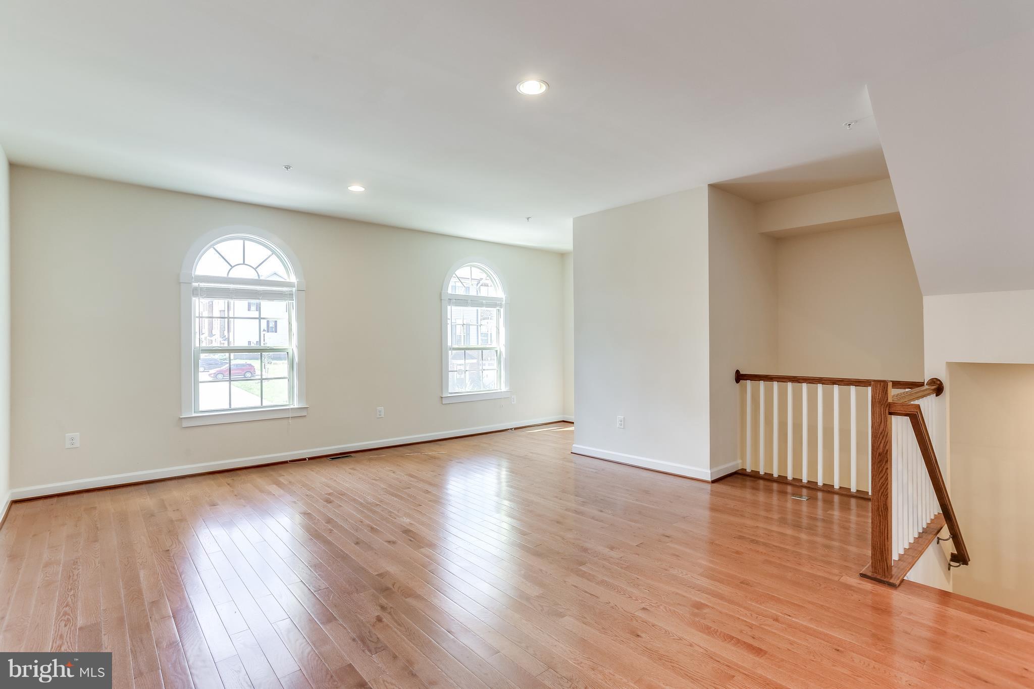 7872 Patterson Way Hanover, MD 21076 - Photo 3 of 48 Living Room