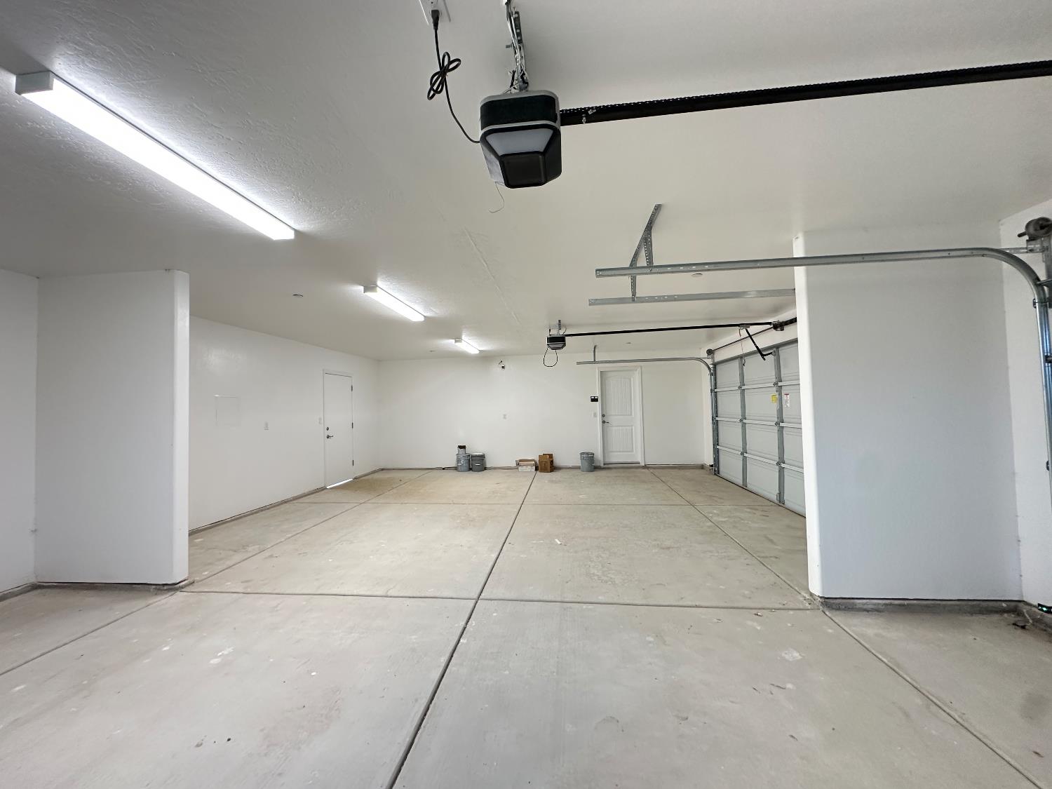 20568 Road 31 Madera, CA 93638 - Photo 20 of 24 a view of a room with gym equipment and a window