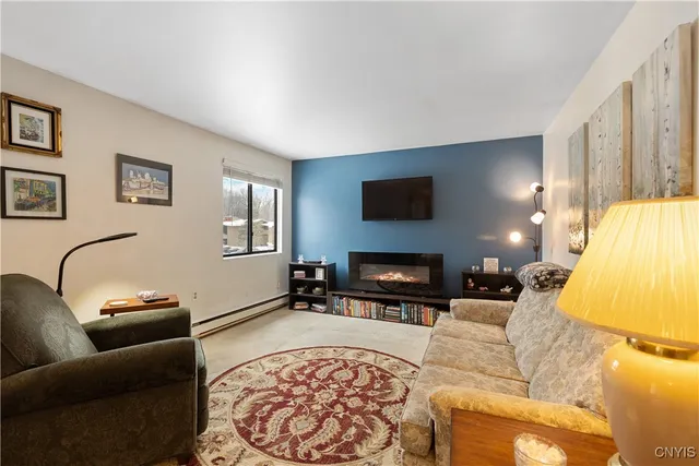 $159,900 | 32 Watertree Drive, De Witt, NY 13057