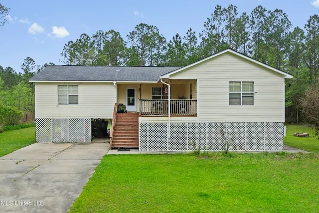 $174,900 | 15075 Ponotoc Drive, Kiln, MS 39556