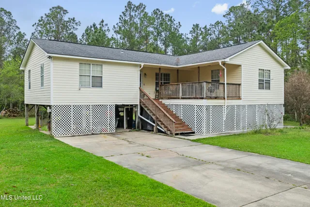 $174,900 | 15075 Ponotoc Drive, Kiln, MS 39556