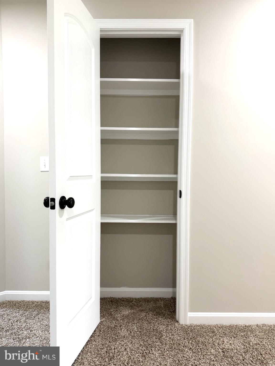 237 Rojan Road, Unit 112 Dover, DE 19901 - Photo 16 of 29 Linen Closet
