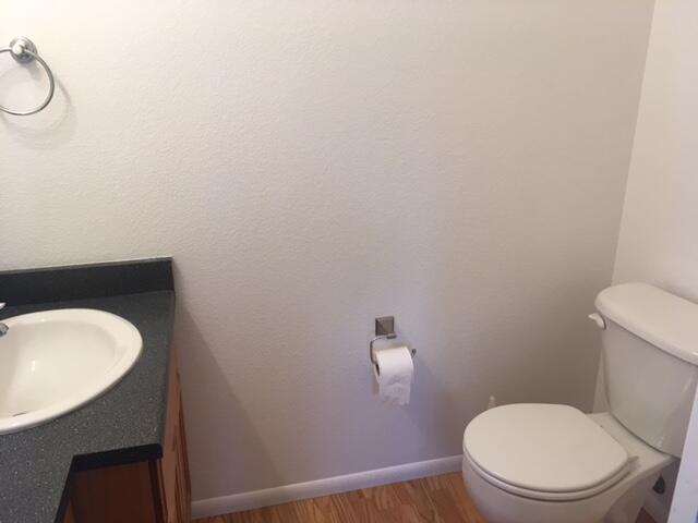132 Ocean View Road Shelter Cove, CA 95589 - Photo 11 of 17 Bathroom