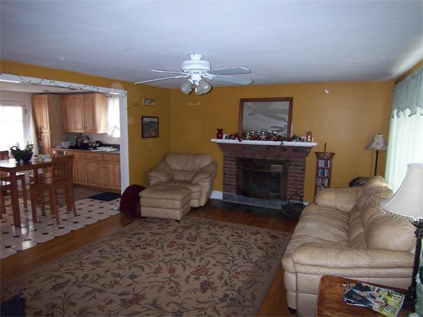 11 Wynot Road Braintree, MA 02184 - Photo 2 of 8 Gallery Image 2