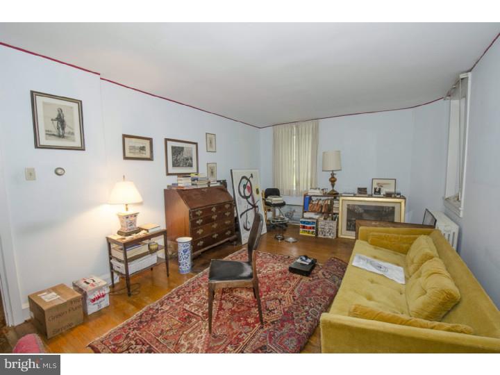 1534 Pughtown Road Phoenixville, PA 19460 - Photo 20 of 25 Family Room