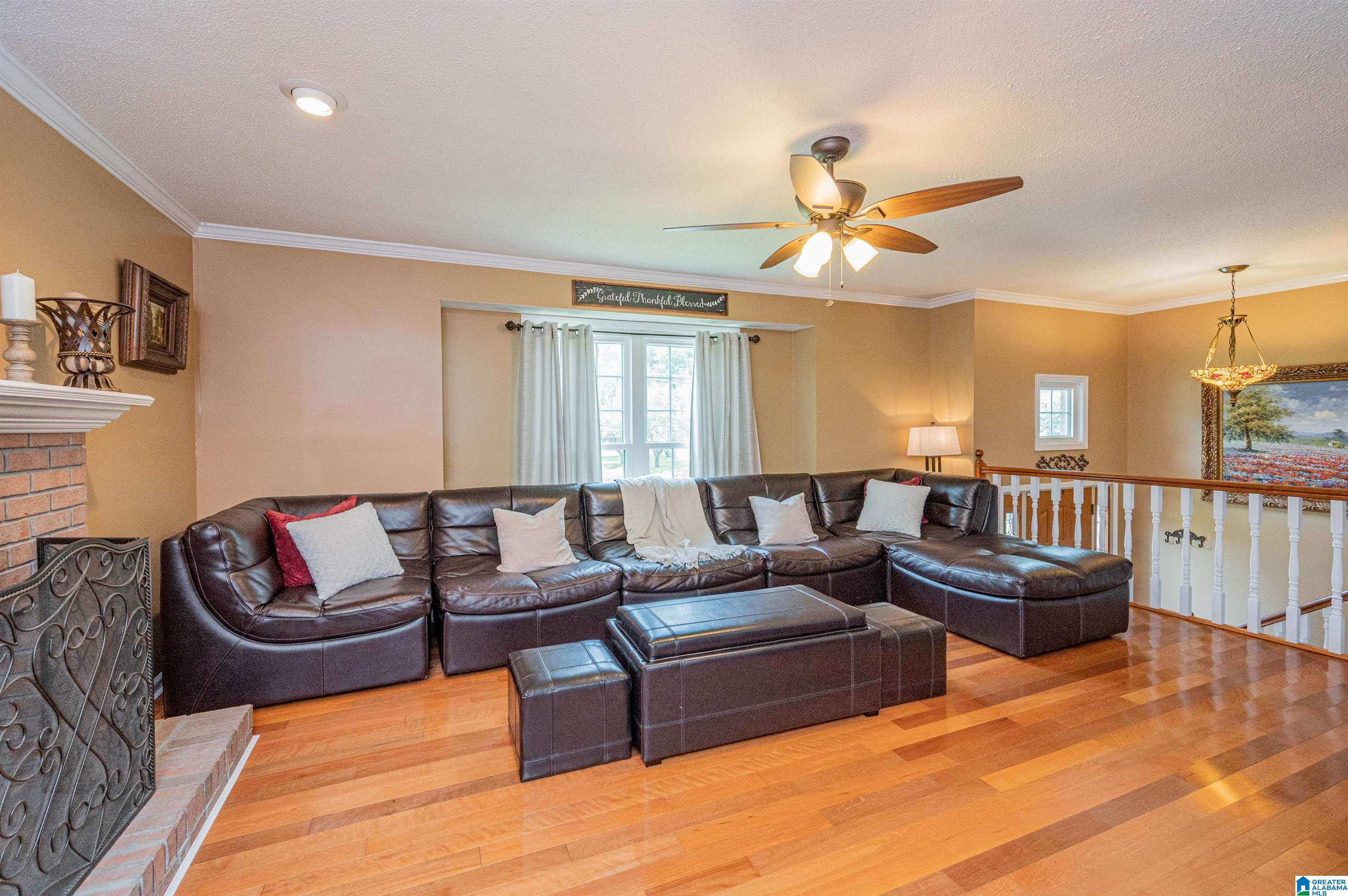 100 Hickory Street Alabaster, AL 35114 - Photo 7 of 48