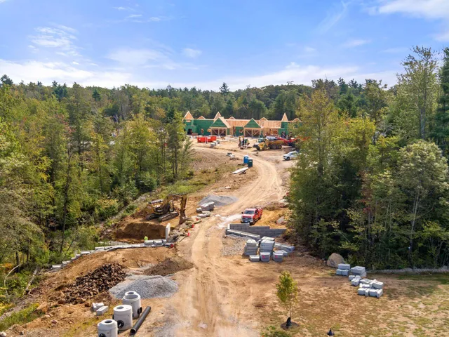 $639,900 | 63 Driftwood Circle, Unit 24, Sandown, NH 03873