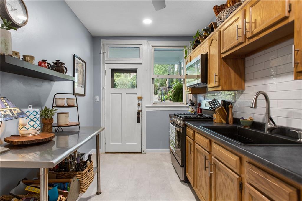 4106 Franklin Road Pittsburgh, PA 15214 - Photo 12 of 25