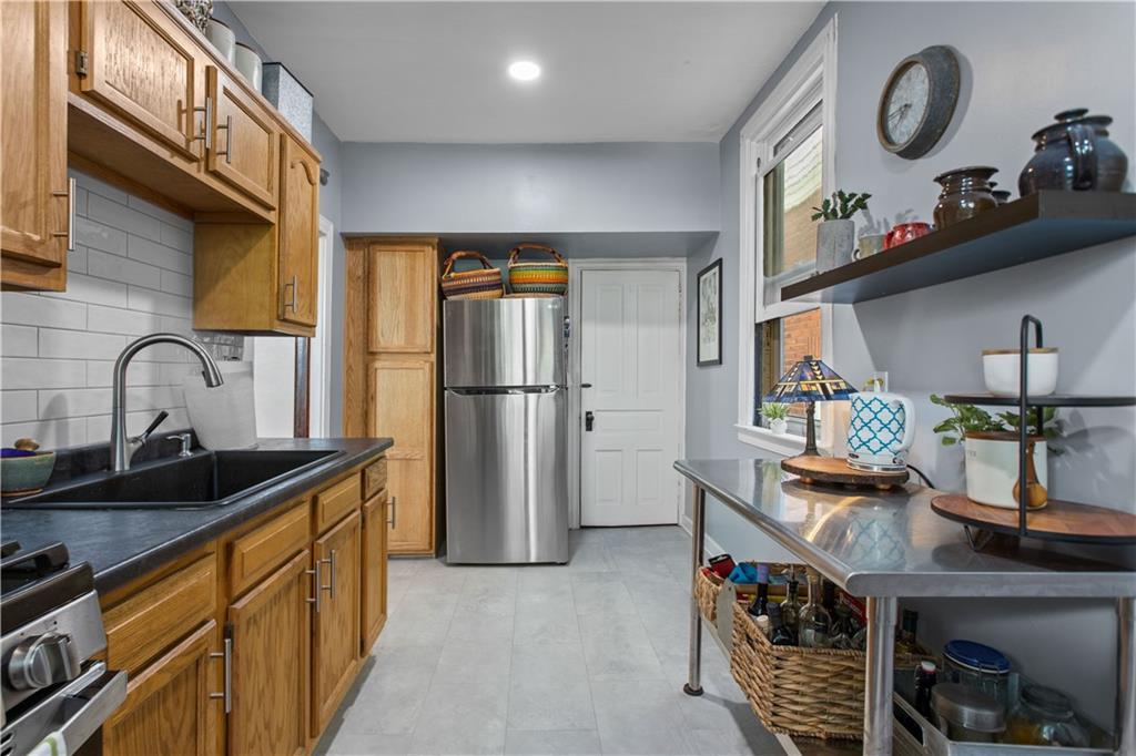 4106 Franklin Road Pittsburgh, PA 15214 - Photo 14 of 25