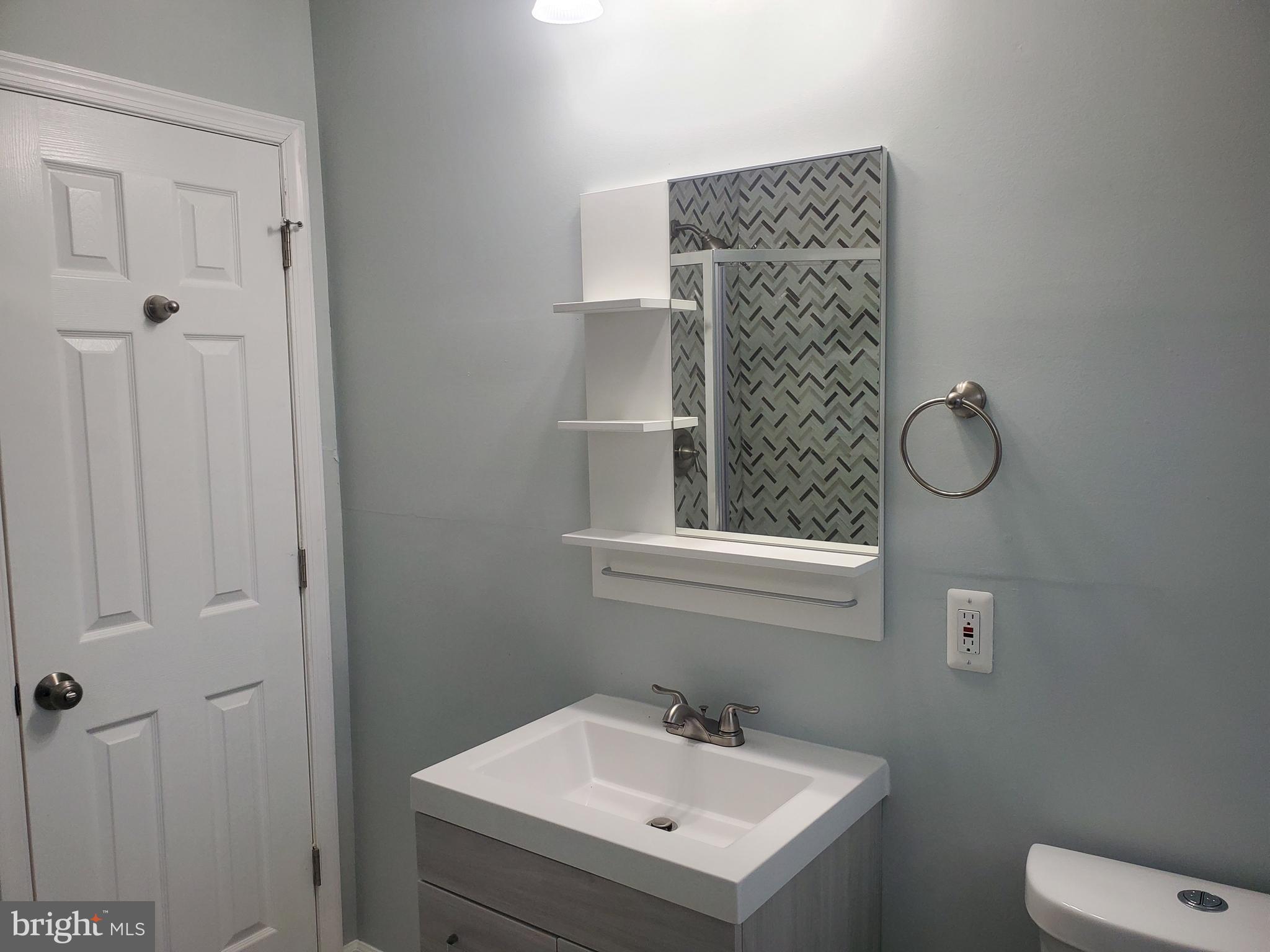8136 Woodyard Road Clinton, MD 20735 - Photo 16 of 42 Hallway Bathroom