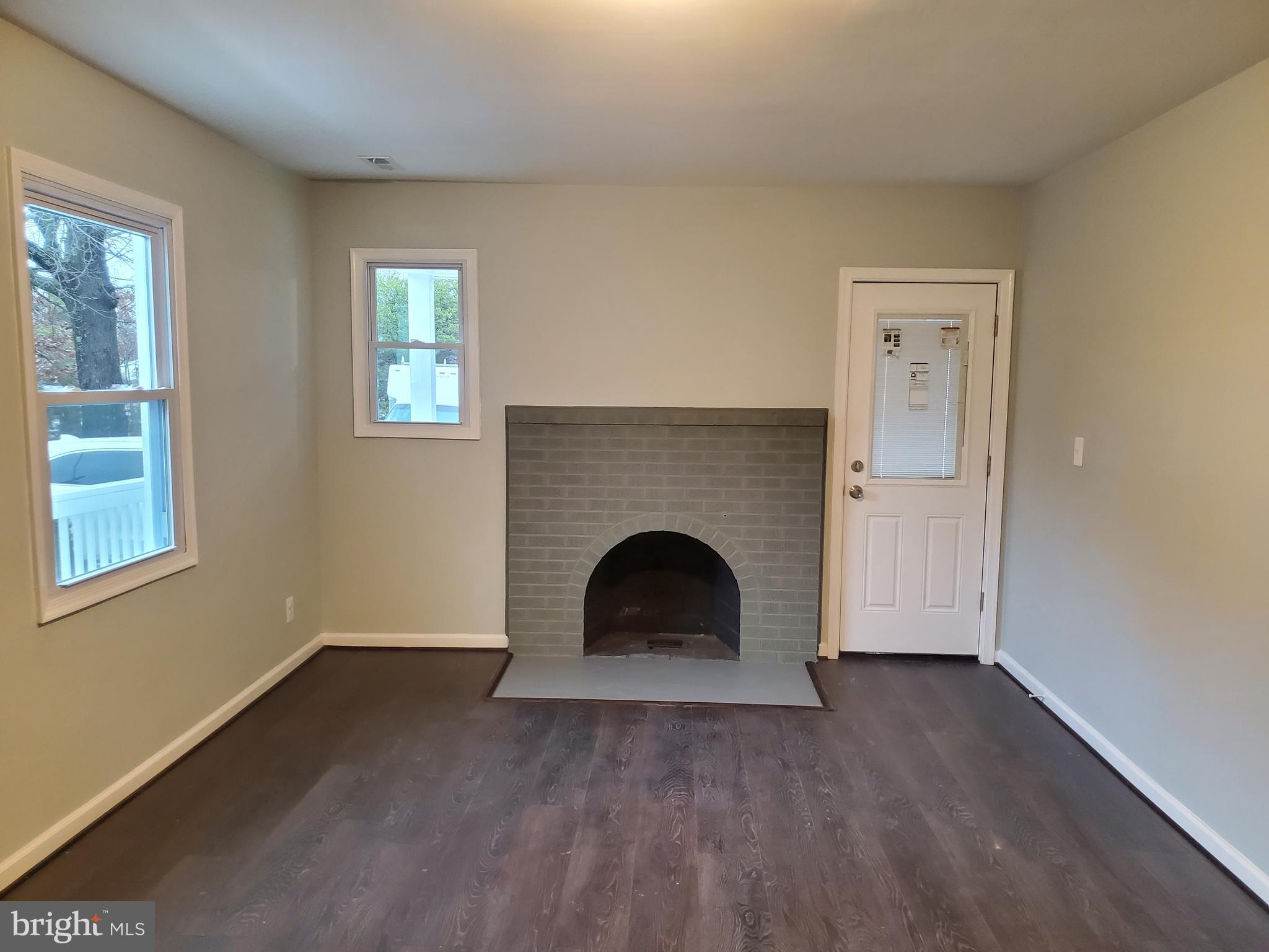 8136 Woodyard Road Clinton, MD 20735 - Photo 6 of 42 Family Room